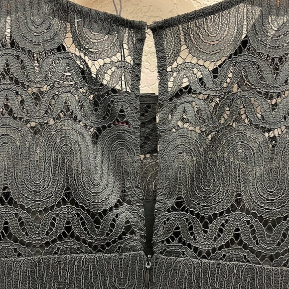 Trina Turk Mai Tai Lace Mini Shift Dress in Black 16 NEW - Picture 8 of 9